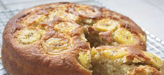 Delicioso bolo de banana sem leite, farinha nem&nbsp;açúcar