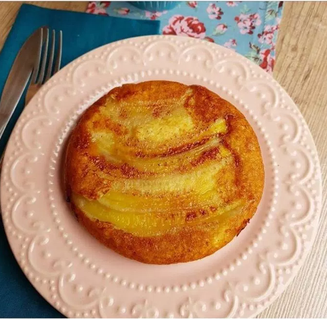 Torta de banana de frigideira sem farinha nem&nbsp;açúcar